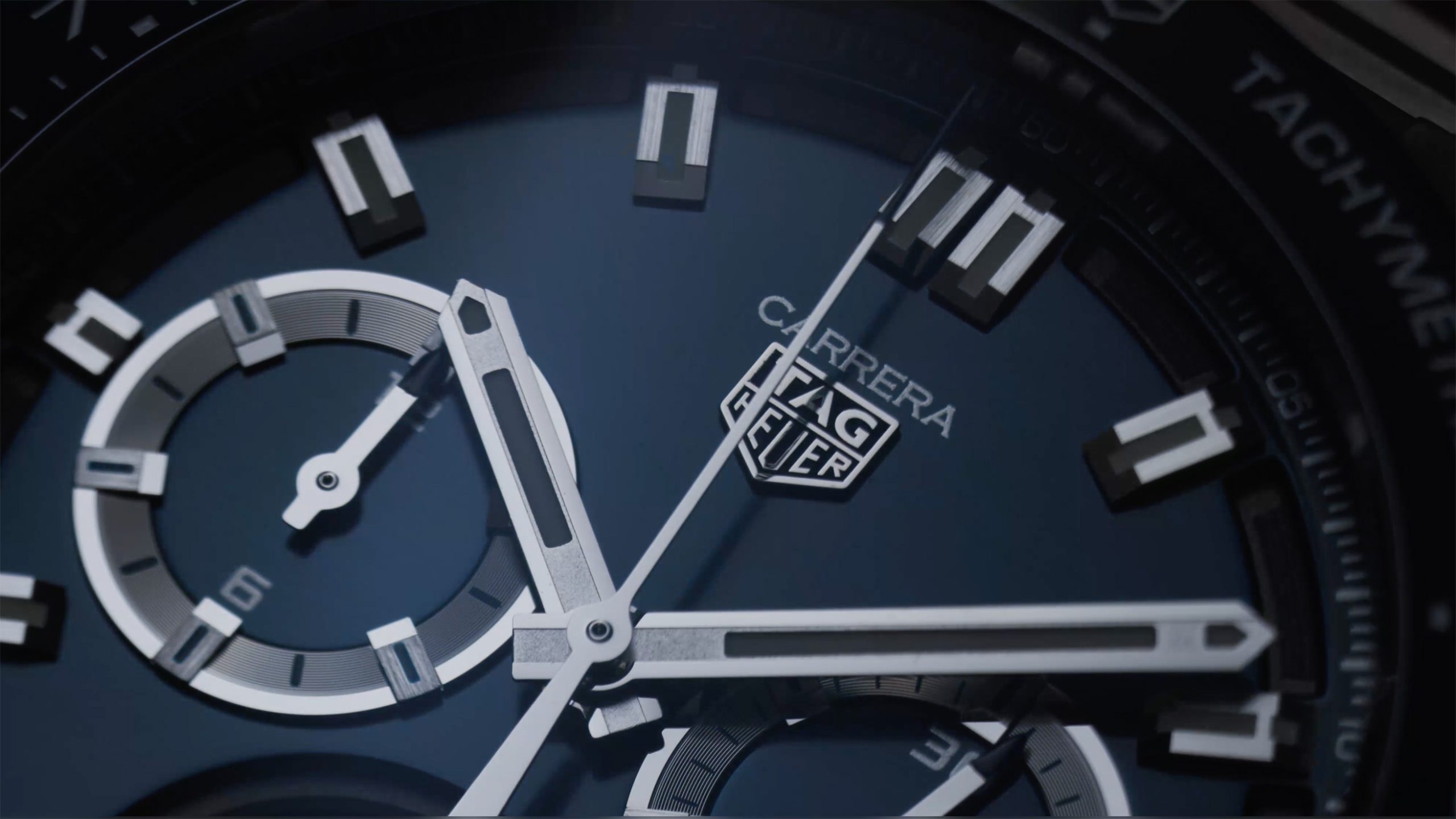 Ziffernblatt einer Tag Heuer Uhr